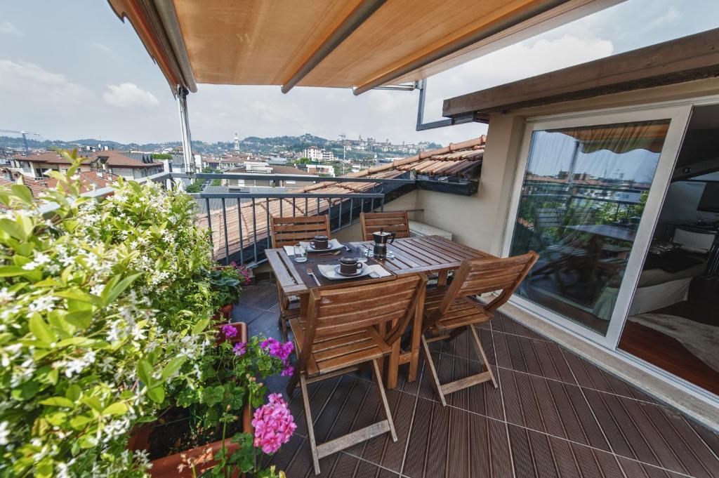 Cute & Cozy Terrace Apartman Bergamo Szoba fotó